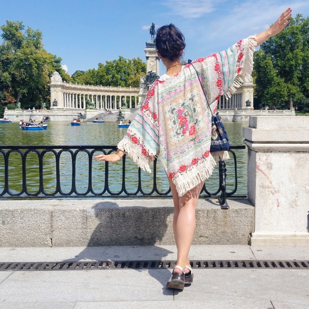 4 What I Wore - crop top, high waisted shorts and kimono jacket